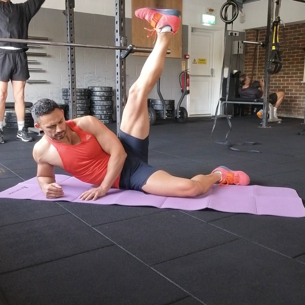 4mm Thick Foldable Yoga/Gym Mat - 183cm x 61cm - Gym Bag Essentials