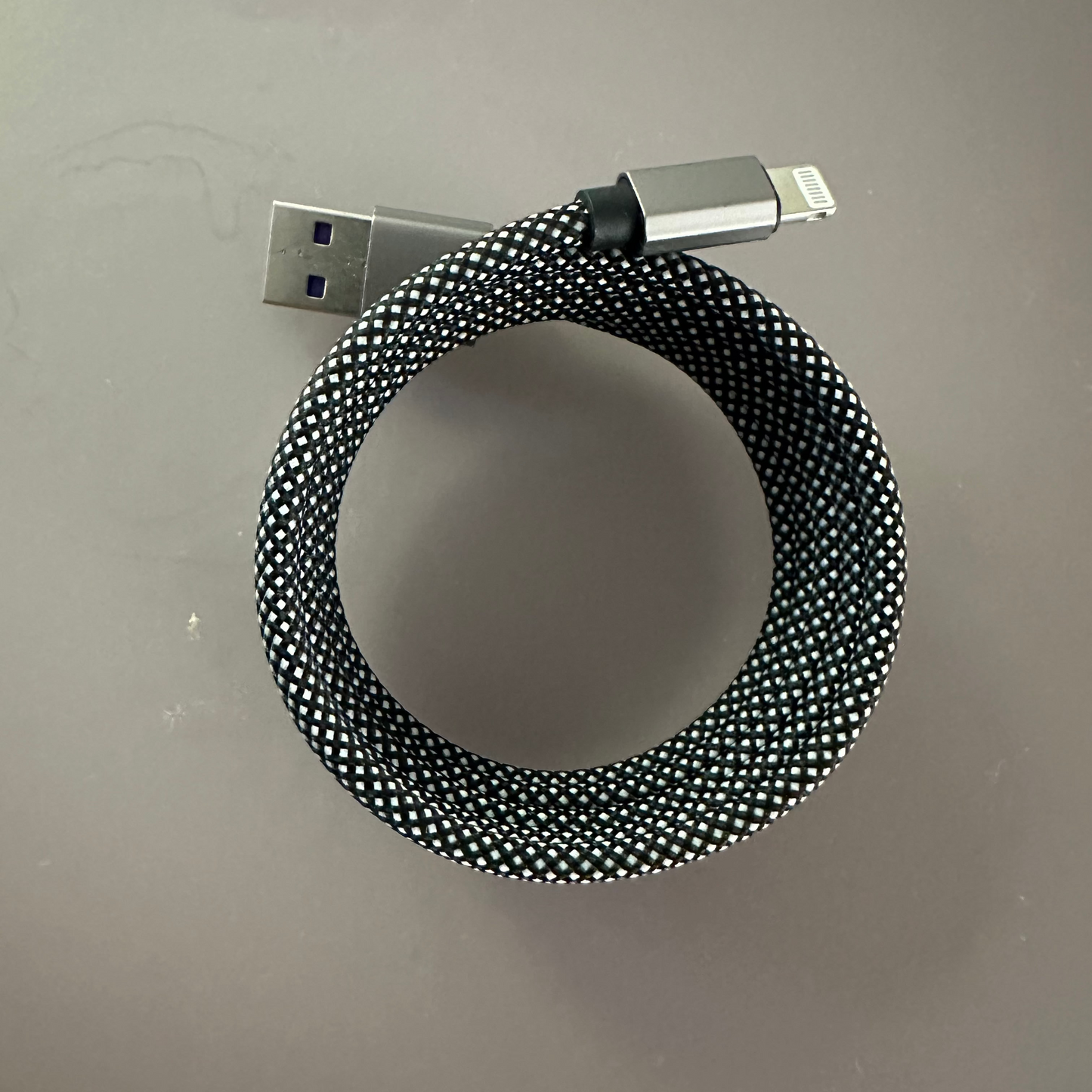 Magnetically Coiled Fast Charging Braided Charging Cable