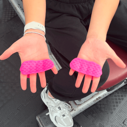 Silicone Gym Grips with case - Gym Bag Essentials